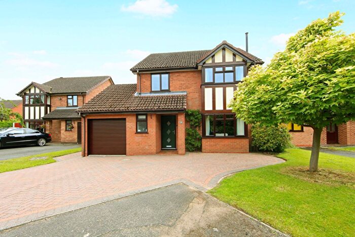 4 Bedroom Detached House For Sale In Aspen Way, Telford, TF5