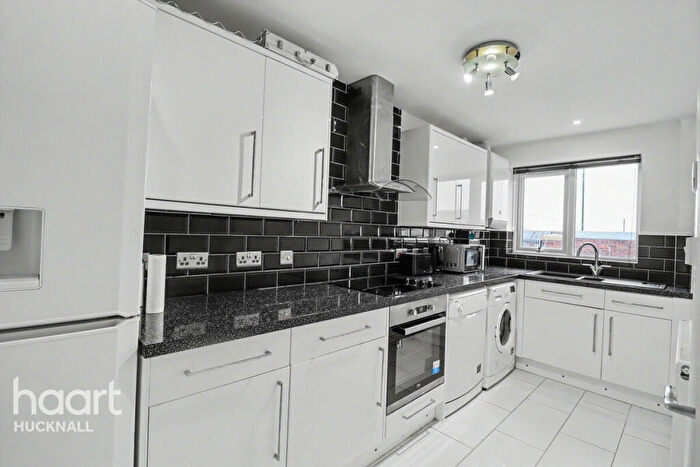 2 Bedroom Maisonette For Sale In Oakham Close, Nottingham, NG5