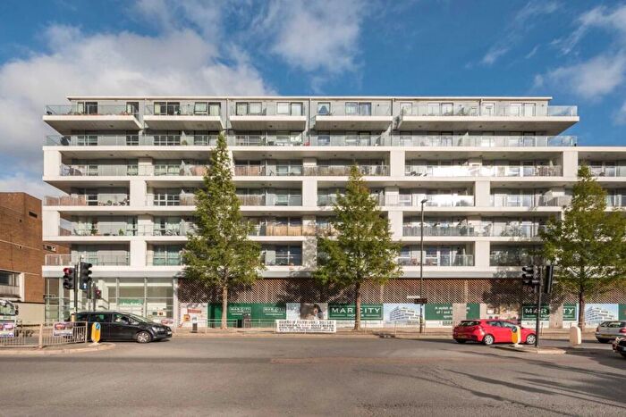 2 Bedroom Flat To Rent In The Hyde, London, NW9