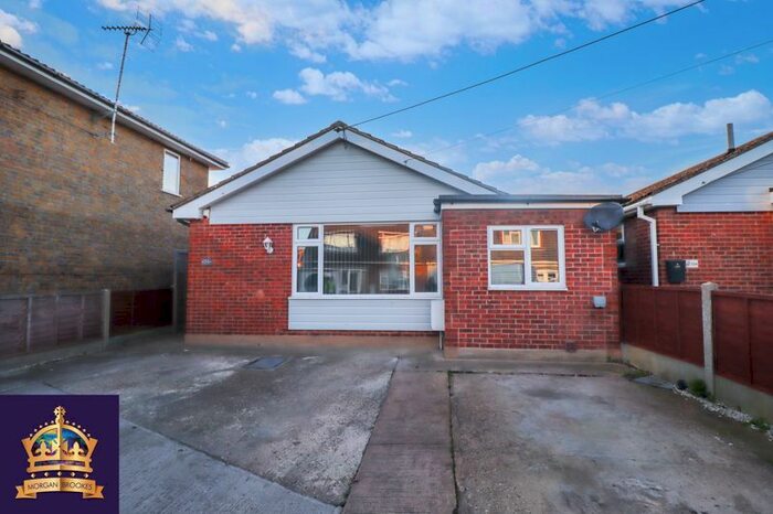 2 Bedroom Bungalow To Rent In Rattwick Drive, Canvey Island, SS8