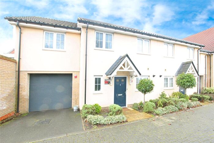 4 Bedroom Semi-Detached House To Rent In Little Dumplings, Chelmsford, Essex, CM1