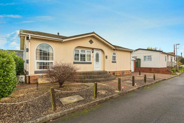 2 Bedroom Park Home For Sale In Sparrow Lane, High Marnham, Newark, NG23