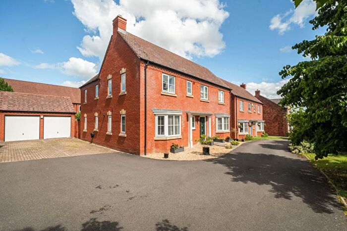 5 Bedroom Detached House For Sale In Minson Drive, Pershore, WR10