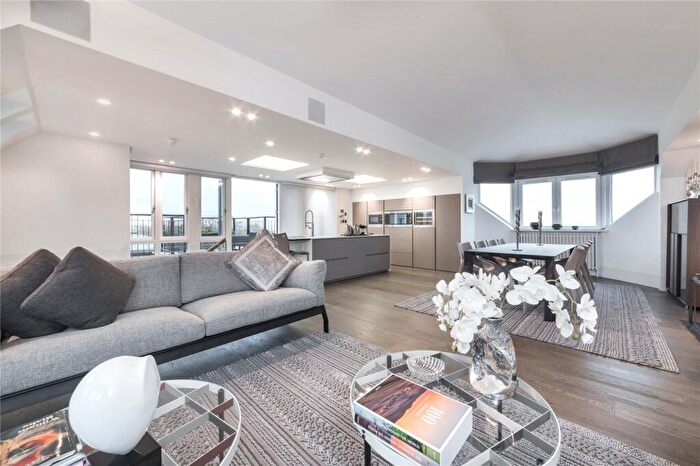 3 Bedroom Flat For Sale In Westfield, Kidderpore Avenue, NW3