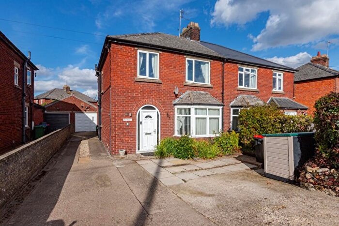 3 Bedroom Semi-Detached House For Sale In Bridge Road, Brompton On Swale, DL10