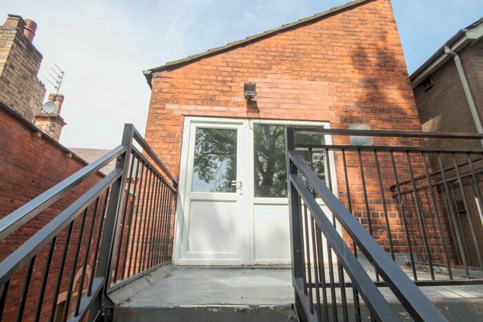 1 Bedroom Flat To Rent In Pearson Avenue, Hull, HU5