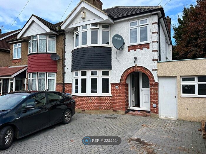 4 Bedroom Semi-Detached House To Rent In Bushey Mill Lane, Watford, WD24