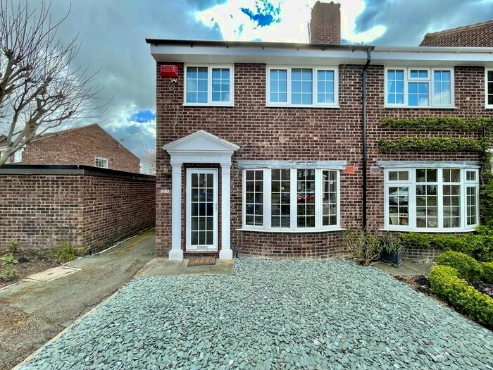 3 Bedroom Property To Rent In Eaton Mews, Handbridge, Chester, CH4