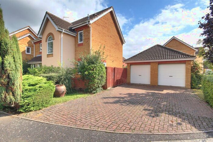 4 Bedroom Property To Rent In Skelton Place, St. Ives, Huntingdon, PE27