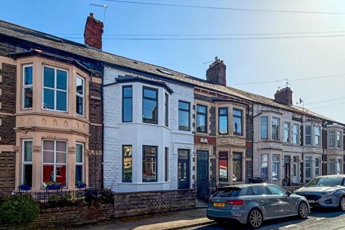 1 Bedroom Apartment For Sale In Major Road, Canton, CF5