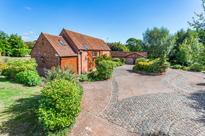 4 Bedroom Barn Conversion For Sale In Swan Lane, Wildmoor, Bromsgrove Worcestershire, B61