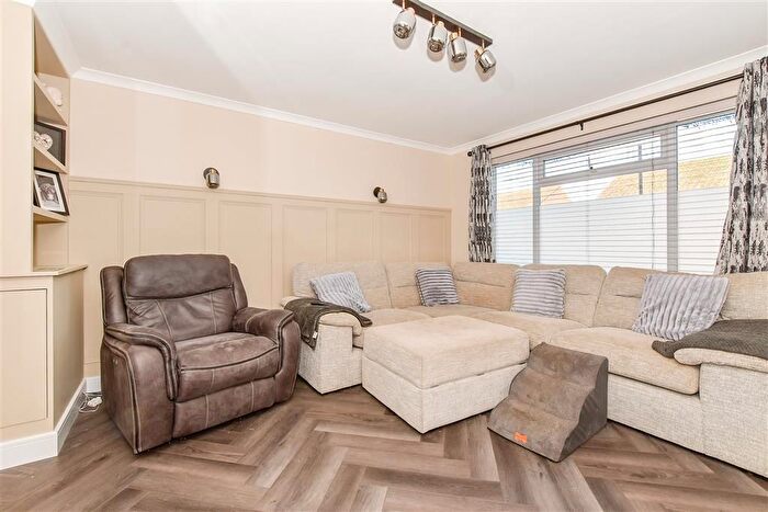 4 Bedroom Semi-Detached House For Sale In Stanley Close, Staplehurst, Kent, TN12