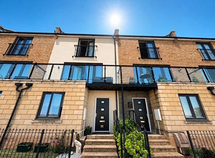 4 Bedroom Town House To Rent In Kestrel Road, Corby, NN17