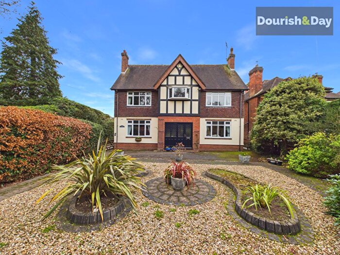 4 Bedroom Detached House For Sale In Rowley Avenue, Stafford, ST17