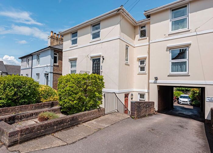 1 Bedroom Flat For Sale In Garden Road, Tunbridge Wells, TN1