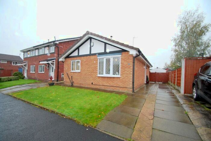 2 Bedroom Detached Bungalow To Rent In Logwood Avenue, Bury, BL8