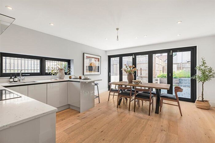 4 Bedroom End Of Terrace House For Sale In Howsman Road, Barnes, London, SW13