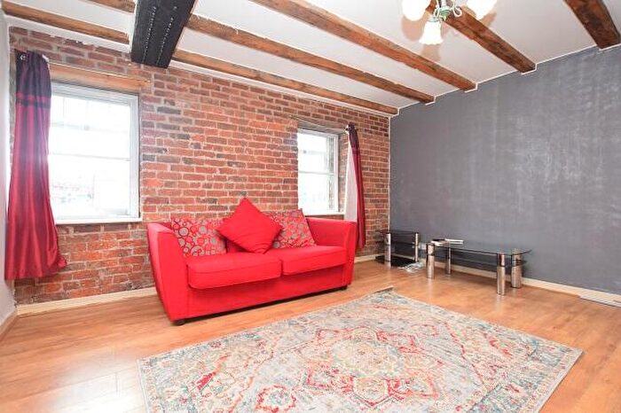2 Bedroom Apartment To Rent In The Warehouse, Victoria Quays, S2