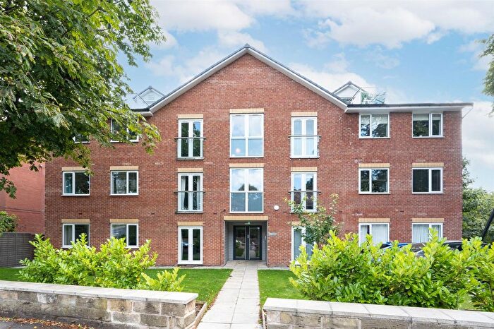 3 Bedroom Flat To Rent In Mansion View, Chapel Allerton, LS7