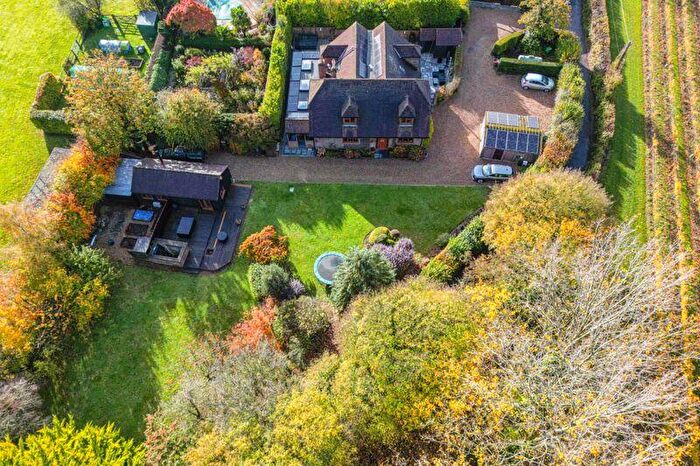 5 Bedroom Detached House For Sale In Goddington Lane, Maidstone, ME17