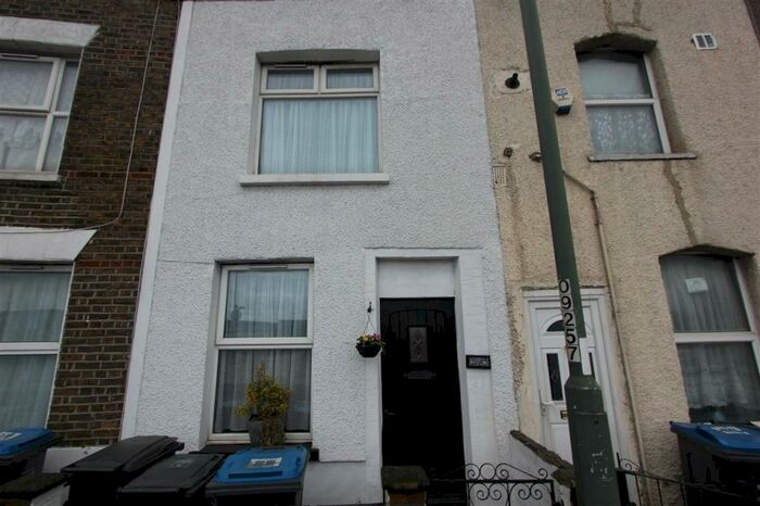 2 Bedroom Terraced House To Rent In Purley Way, Croydon, CR0