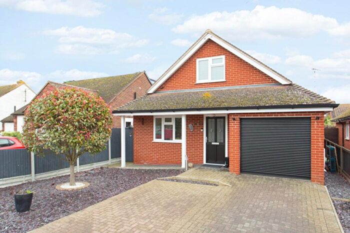 3 Bedroom Bungalow For Sale In Blean View Road, Herne Bay, Kent, CT6