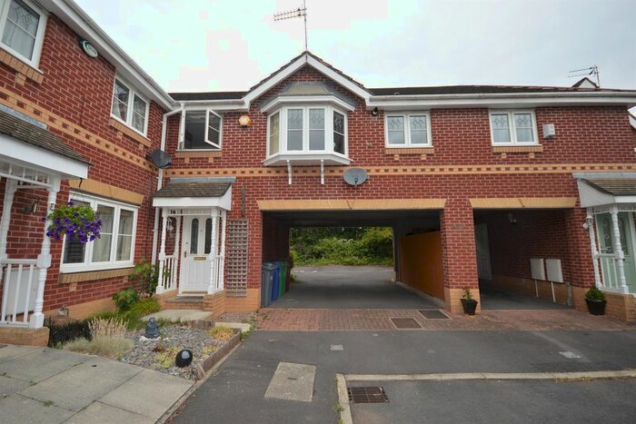 3 Bedroom Semi-Detached House To Rent In Kerscott Road, Wythenshawe, Manchester, M23