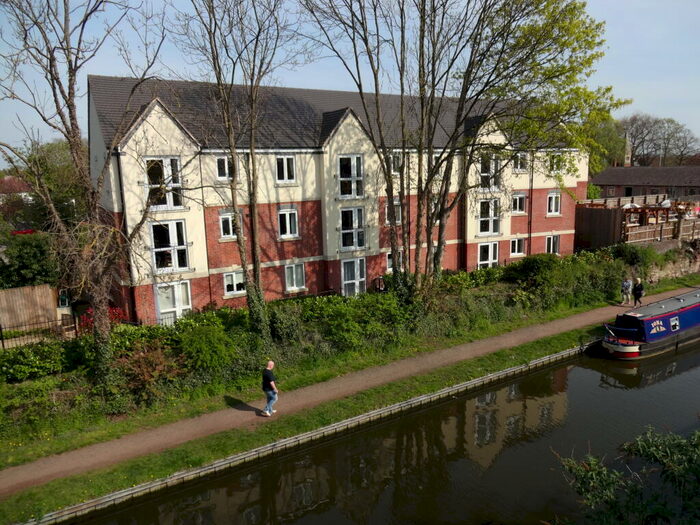 1 Bedroom Apartment For Sale In Apartment Mitton Lodge, Stourport-On-Severn, Worcestershire, DY13