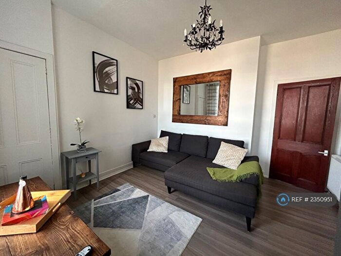1 Bedroom Flat To Rent In Victoria Road, Aberdeen, AB11