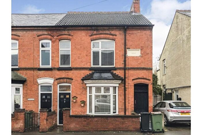 3 Bedroom End Terrace House For Sale In Clifford Street, Wigston, LE18