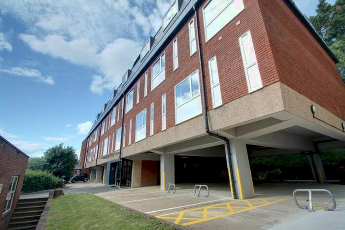 1 Bedroom Flat To Rent In Arden Grove, Harpenden, AL5