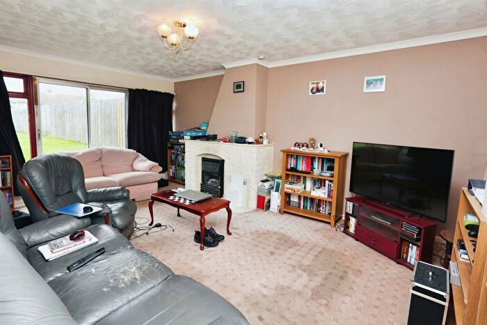 3 Bedroom Terraced House For Sale In Valentine Close, Fareham, PO15