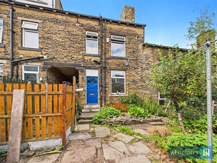 2 Bedroom Terraced House For Sale In Westcroft Road, Bradford, West Yorkshire, BD7
