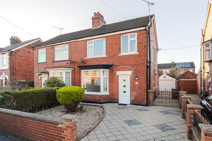 3 Bedroom Semi Detached House For Sale In Priory Road, Scunthorpe, DN17