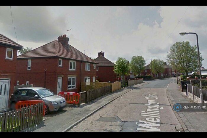 2 Bedroom Semi-Detached House To Rent In Bank End Avenue, Worsbrough, Barnsley, S70