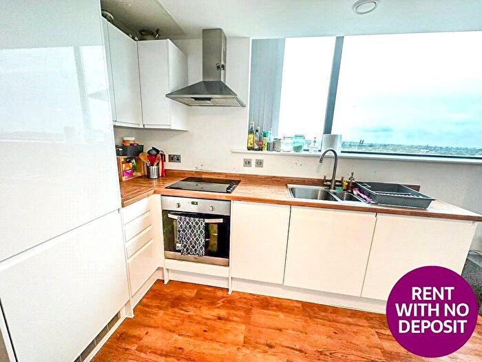 2 Bedroom Flat To Rent In Ashton Lane, Sale, Greater Manchester, M33