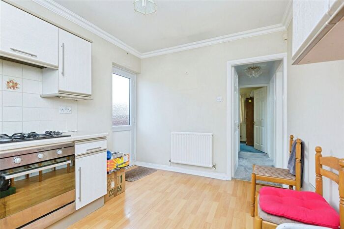2 Bedroom Bungalow For Sale In Griffin Close, Thurmaston, Leicester, Leicestershire, LE4