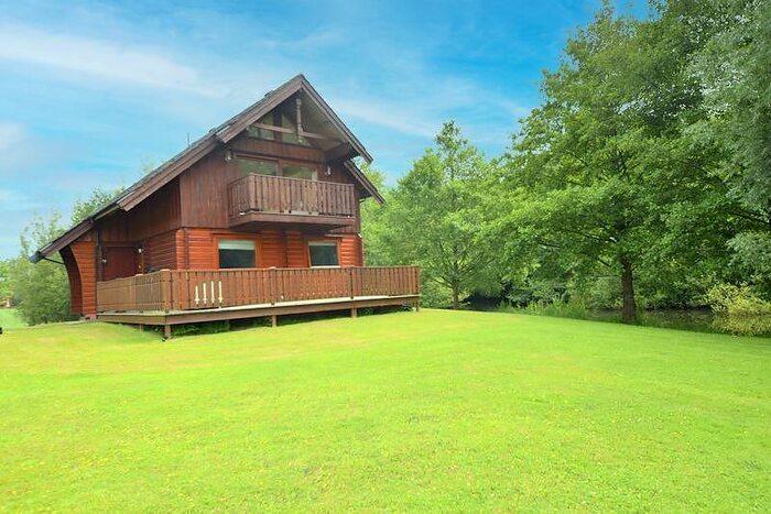 2 Bedroom Detached House To Rent In The Lakes, Harleyford, Henley Road, Buckinghamshire, SL7