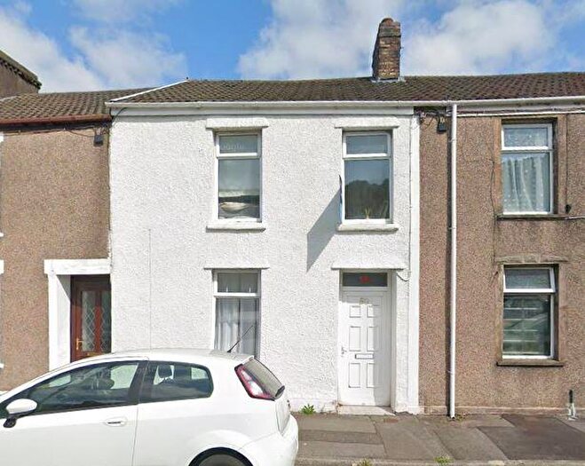 3 Bedroom House To Rent In Regent Street East, Neath, SA11