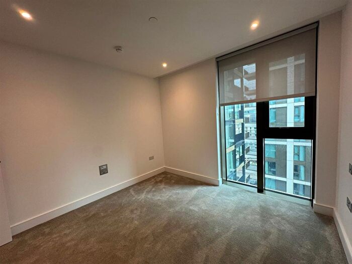 1 Bedroom Flat To Rent In Palmer Road, London, SW11