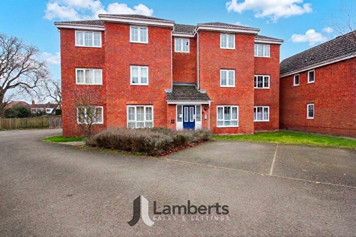 2 Bedroom Flat For Sale In Yeomans Close, Astwood Bank, B96