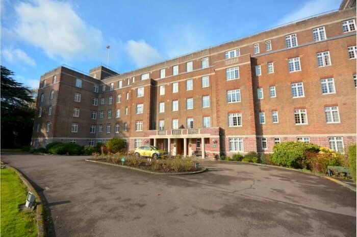 1 Bedroom Flat To Rent In Mount Ephraim, Tunbridge Wells, TN4