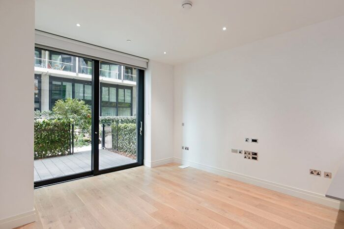 2 Bedroom Flat To Rent In Riverlight Quay, London, SW11