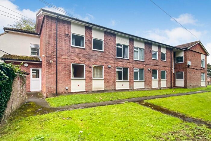 1 Bedroom Flat For Sale In Waiblingen Way, Devizes, Wiltshire, SN10