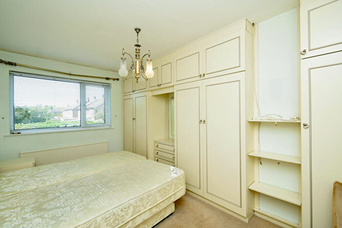 3 Bedroom Semi-Detached House For Sale In Barnstaple Road, Evington, Leicester, LE5