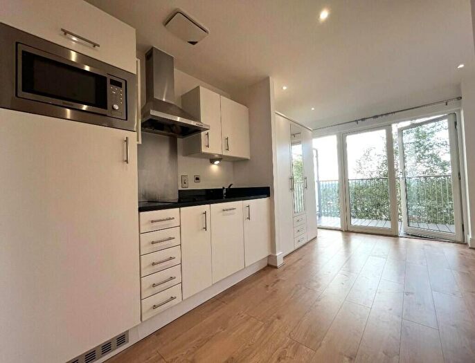 Studio For Sale In Pinner Road, Harrow, HA1