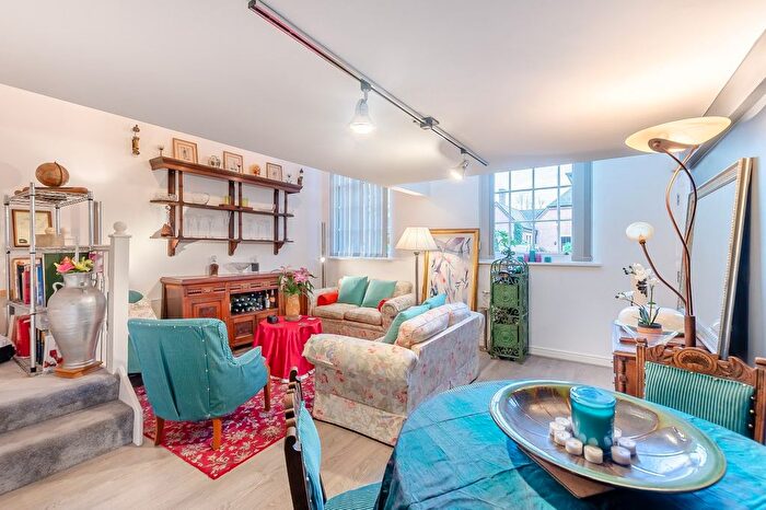 2 Bedroom Flat For Sale In Highcroft Road, Birmingham, B23