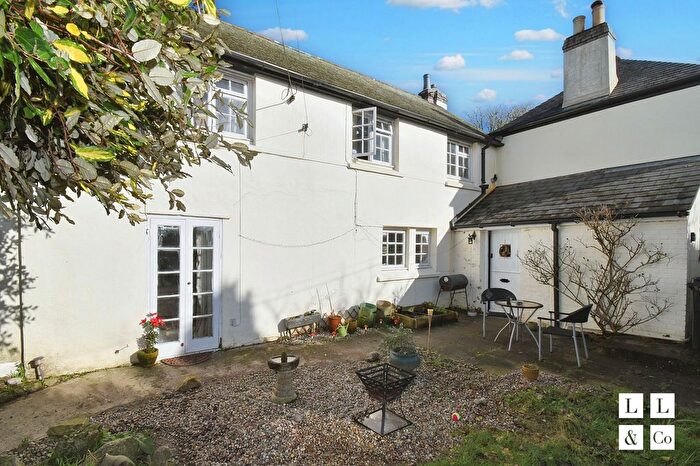 3 Bedroom Semi-detached House For Sale In Perranwell Station, Truro, TR3