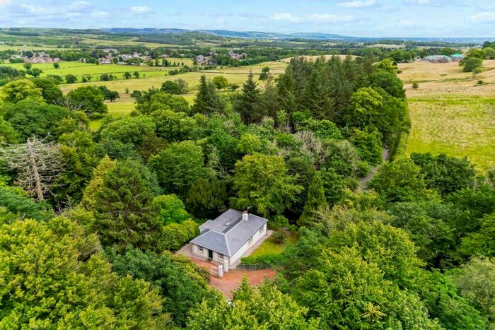 3 Bedroom Detached House To Rent In Torr Road, Bridge Of Weir, PA11