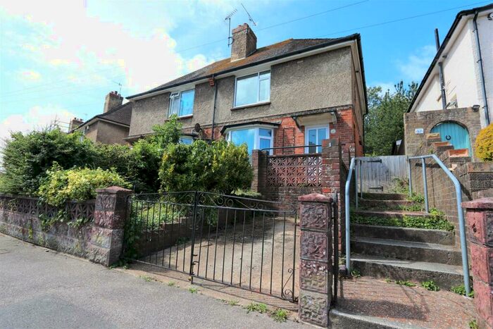 3 Bedroom Semi-Detached House To Rent In Colwood Crescent, Eastbourne, BN20